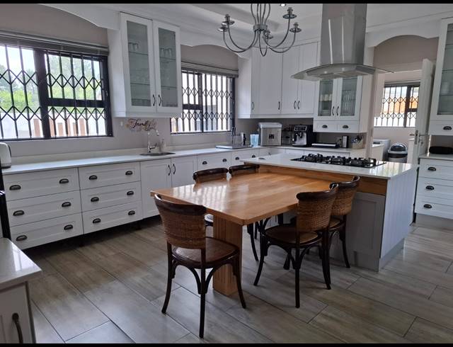 4 BEDROOM HOUSE FOR SALE IN UNITAS PARK